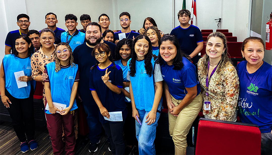 Jovens Aprendizes da Aadesam participam de palestra sobre projeção profissional